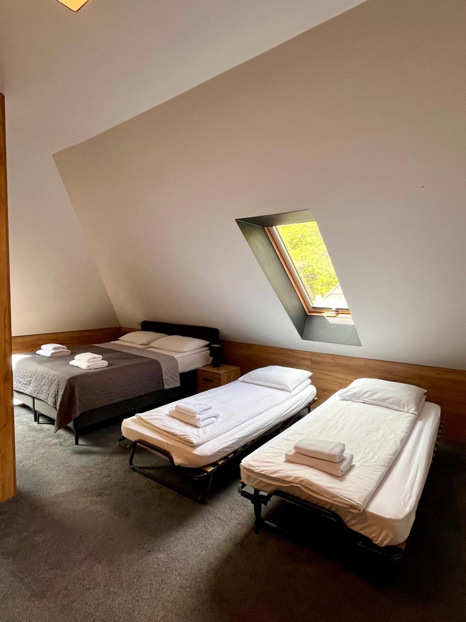 Ostoja Garden Bed & Breakfast Brody  Ruang foto